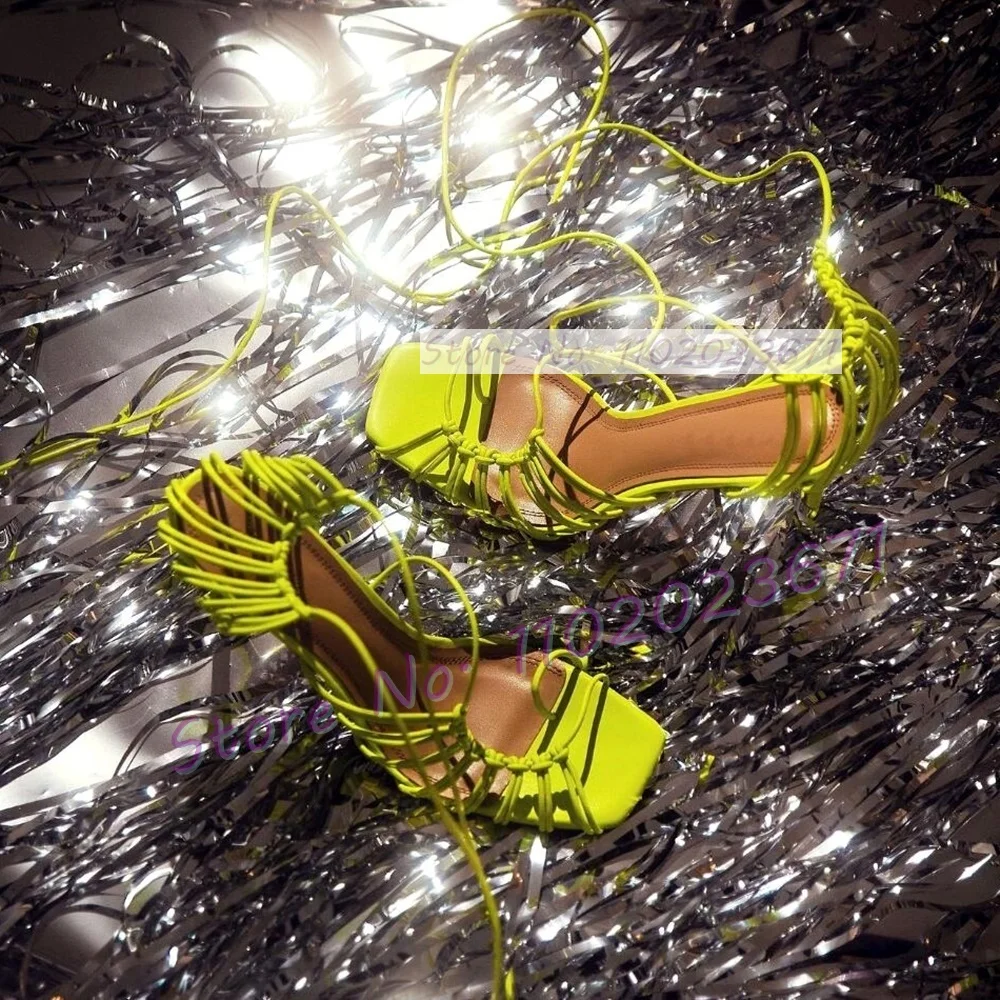 Chic Corded Lace-up Caged Sand - đánh giá và giá Crossfit Lady